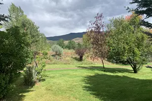 382 Summit Dr, Carbondale, CO 81623 - Photo 2