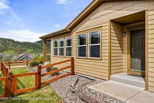 51 Redstone Dr, New Castle, CO 81647 - Photo 4
