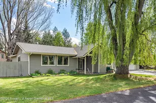245 Stagecoach Dr, Carbondale, CO 81623 - Photo 2