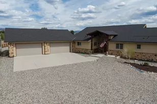 265 S Meadow Dr, Rifle, CO 81650 - Photo 2