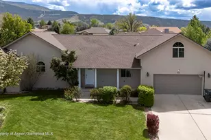 52 Lodge Pole Cir, Parachute, CO 81635 - Photo 2