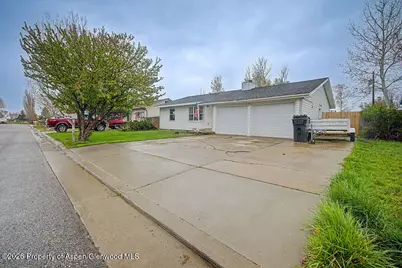 1920 Woodland Avenue, Craig, CO 81625 - Photo 2
