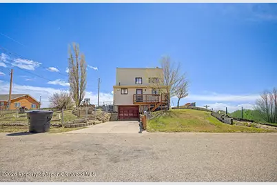 808 Fairway Boulevard, Craig, CO 81625 - Photo 2