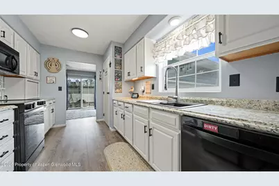 2750 East Avenue, Rifle, CO 81650 - Photo 12