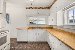 1011 Pitkin Ave, Glenwood Springs, CO 81601 - Photo 12