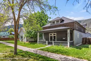 1011 Pitkin Ave, Glenwood Springs, CO 81601 - Photo 2