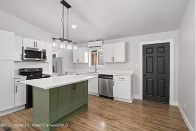 319 Gleneagle Circle, New Castle, CO 81647 - Photo 8