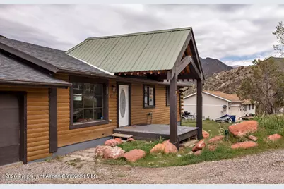 319 Gleneagle Circle, New Castle, CO 81647 - Photo 4