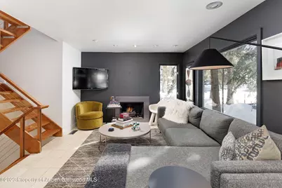 814 W Bleeker Street #E4, Aspen, CO 81611 - Photo 2