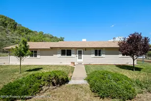271 Remington St, Rifle, CO 81650 - Photo 2