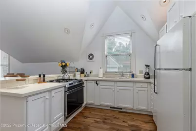 334 W Hallam Street #Guest House, Aspen, CO 81611 - Photo 6