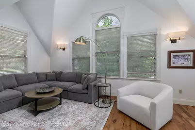 334 W Hallam Street #Guest House, Aspen, CO 81611 - Photo 4