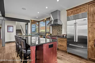 160 Red Cliff Cir, Glenwood Springs, CO 81601 - Photo 10