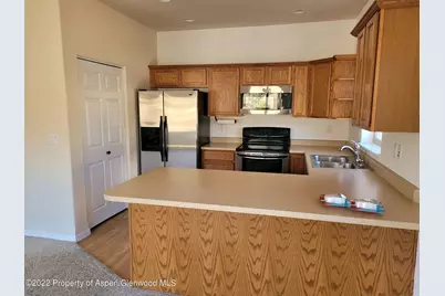108 Castle Ridge Drive, New Castle, CO 81647 - Photo 2