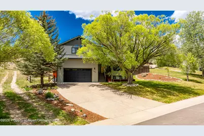 823 Mountain View Drive, New Castle, CO 81647 - Photo 4
