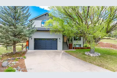 823 Mountain View Drive, New Castle, CO 81647 - Photo 2