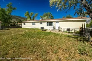197 E Carson Cir, Parachute, CO 81635 - Photo 4