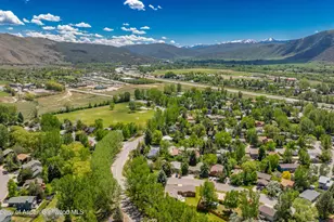 27 Pica Ln, Carbondale, CO 81623 - Photo 10