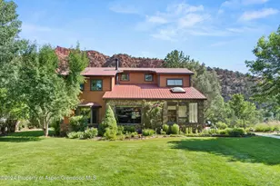160 Pine St, Carbondale, CO 81623 - Photo 2