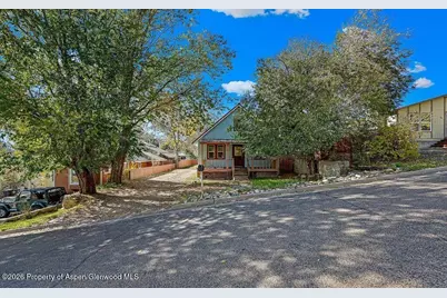 866 Barclay Street, Craig, CO 81625 - Photo 2