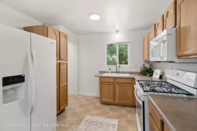 107 Virginia Road, Glenwood Springs, CO 81601 - Photo 4
