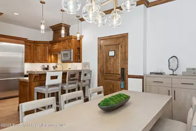 415 E Dean St., Unit 4, Week 32, Aspen, CO 81611 - Photo 8