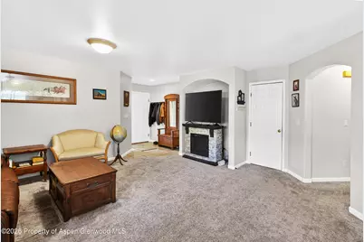 608 Lariat Loop, New Castle, CO 81647 - Photo 4