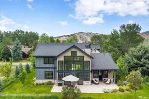 303 Golden Bear Dr, Carbondale, CO 81623 - Photo 2