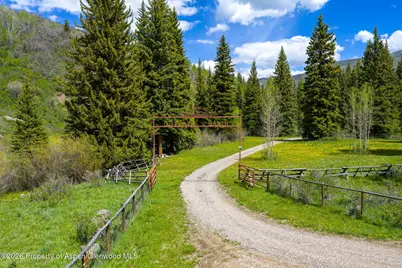 12123 Co Rd 313, New Castle, CO 81647 - Photo 14