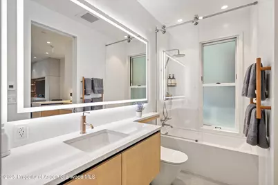 211 W Main Street, Aspen, CO 81611 - Photo 38