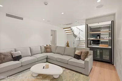 211 W Main Street, Aspen, CO 81611 - Photo 14