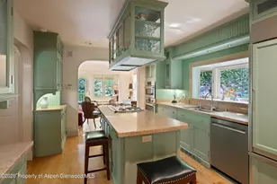 715 W Smuggler St, Aspen, CO 81611 - Photo 10