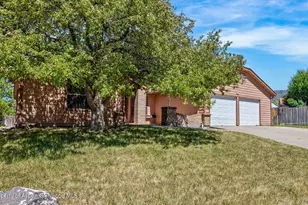 67 Holly Way, Parachute, CO 81635 - Photo 2