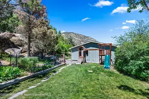 39049 Hwy 6, New Castle, CO 81647 - Photo 34