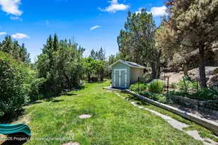 39049 Hwy 6, New Castle, CO 81647 - Photo 32