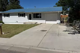 806 Steele St, Craig, CO 81625 - Photo 2
