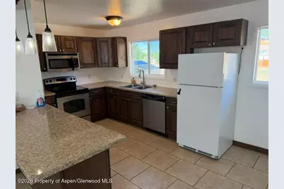 806 Steele Street, Craig, CO 81625 - Photo 4