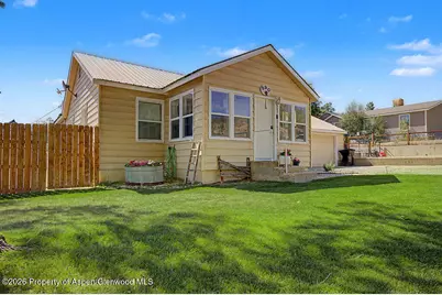890 Barclay Street, Craig, CO 81625 - Photo 2