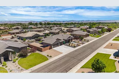 1381 Kiva Drive, Fruita, CO 81521 - Photo 8