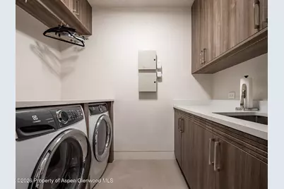 1154 E Cooper Avenue #Unit B, Aspen, CO 81611 - Photo 32