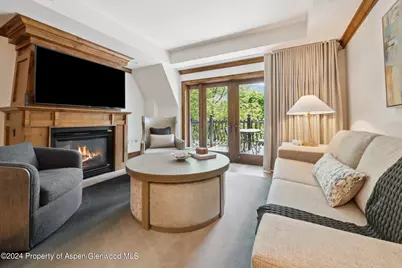 415 E Dean St., Unit 37, Week 6, Aspen, CO 81611 - Photo 2