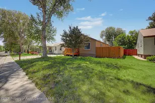 750 Pershing St, Craig, CO 81625 - Photo 6