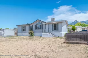 166 Silver Queen Cir, Parachute, CO 81635 - Photo 2