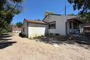 880 Garden Ln, Rifle, CO 81650 - Photo 2