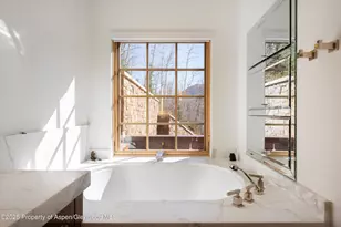 6770 Castle Creek Rd, Aspen, CO 81611 - Photo 26