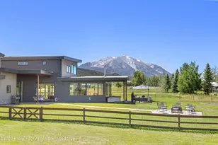131 Meadow Ct, Carbondale, CO 81623 - Photo 2