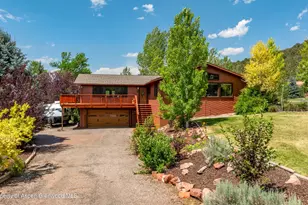 35 Deer Park Ct, Glenwood Springs, CO 81601 - Photo 2