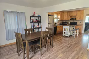 746 E 12th St, Craig, CO 81625 - Photo 10