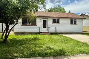868 Washington St, Craig, CO 81625 - Photo 2