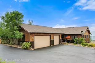 345 Woodruff Rd, Glenwood Springs, CO 81601 - Photo 40